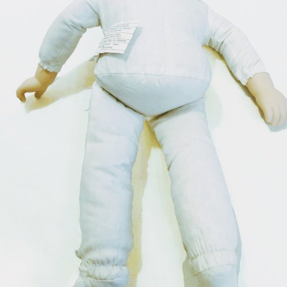 Ashton Drake Galleries Porcelain Baby In Christening Gown & Hat #-LO517 - Picture 12 of 12